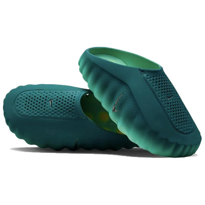 Crystal Hole Men’s Supportive Indoor-Outdoor Mule